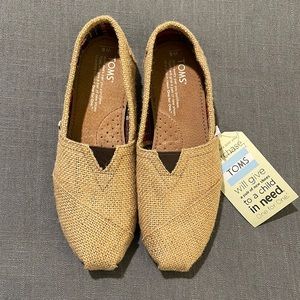Burlap TOMS